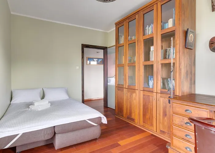 شقة Lasek Marcelinski 2-bedroom By Bookinghost بوزنان