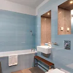 Lasek Marcelinski 2-bedroom By Bookinghost * Poznań