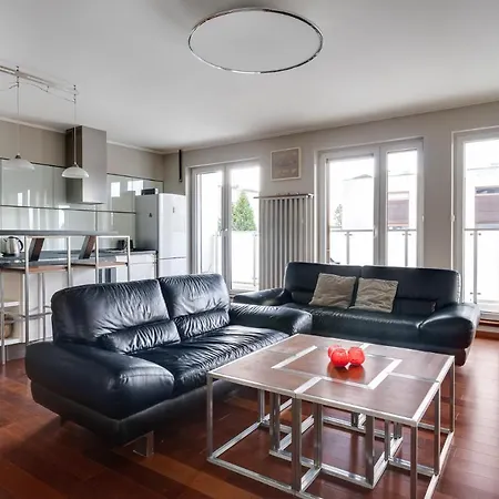 Lasek Marcelinski 2-bedroom By Bookinghost