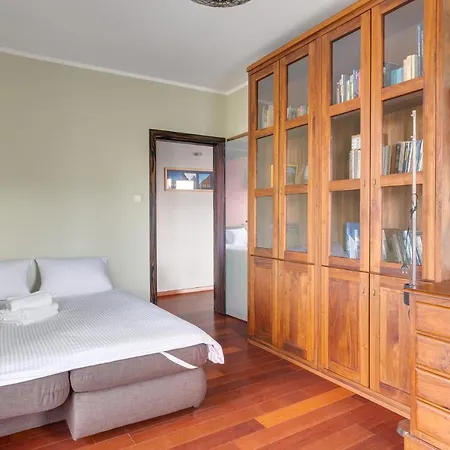 Apartamento Lasek Marcelinski 2-bedroom By Bookinghost Poznan