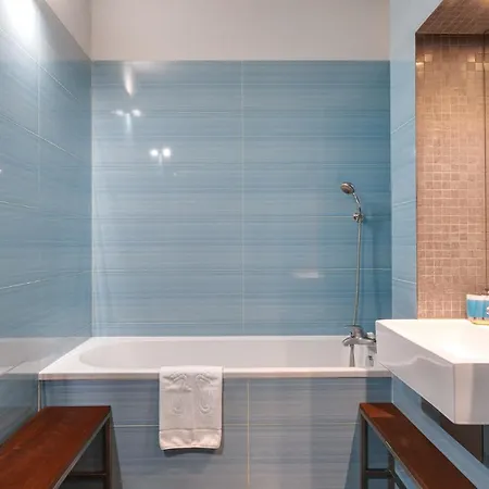 Lasek Marcelinski 2-bedroom By Bookinghost Apartamento *