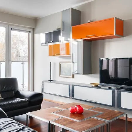 Lasek Marcelinski 2-bedroom By Bookinghost * Poznan