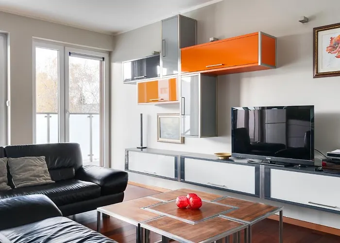 Lasek Marcelinski 2-bedroom By Bookinghost * Poznan